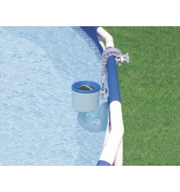 Závěsný čistič povrchu bazénu