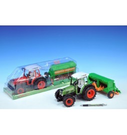 Traktor s vlečkou plast 49cm na setrvačník; 2 barvy;v krabici - 1 kus